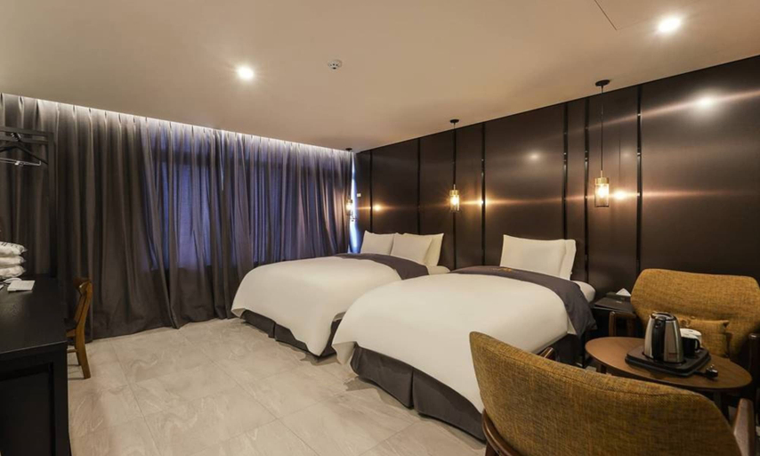 Bedroom 3, Namyangju Aone Hotel, Namyangju