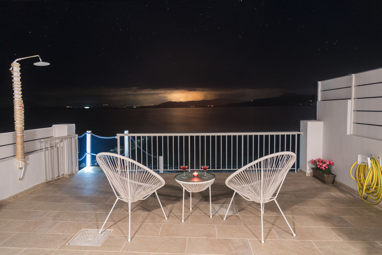Others 4, Greco Mare, Ionian Islands