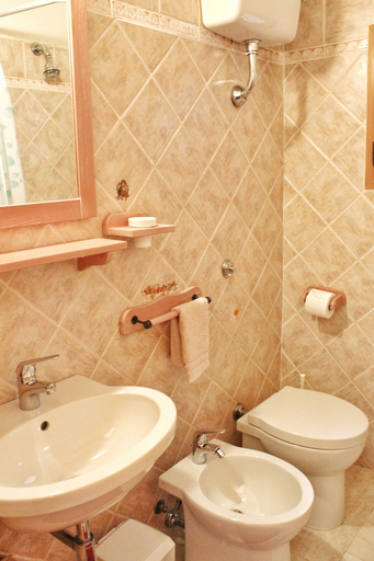 Bathroom 3, Porto Rotondo Garden Flats, Olbia-Tempio