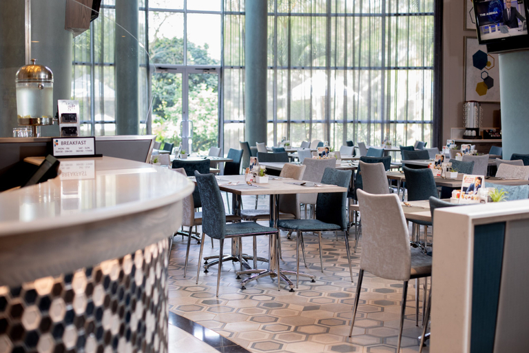 Food & Drinks 4, StayEasy Mbombela, Ehlanzeni