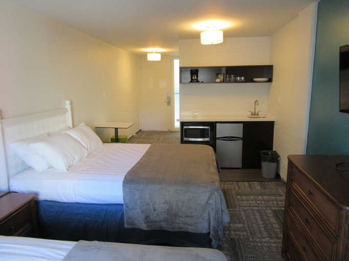 Bedroom 2, Waikiki Central Hotel, Honolulu