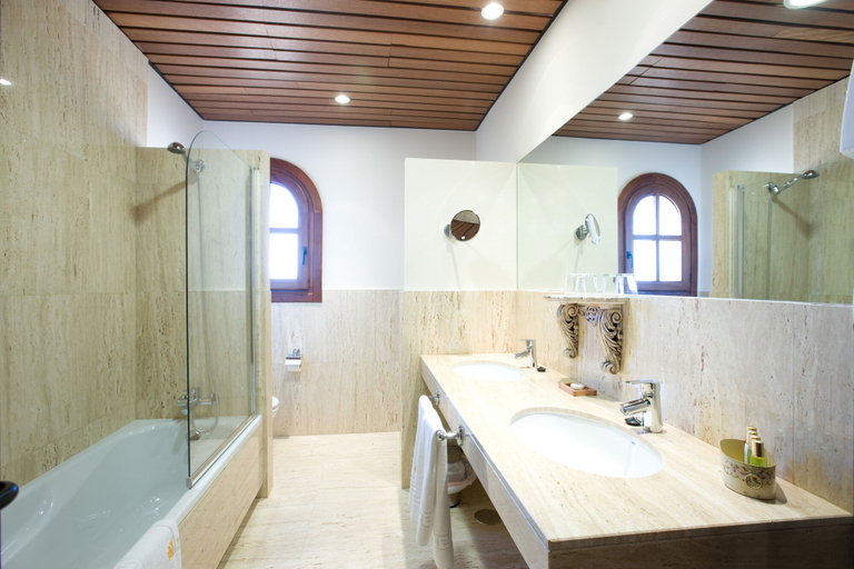 Bathroom 3, Hotel de Bodegas Hacienda Albae, Ciudad Real