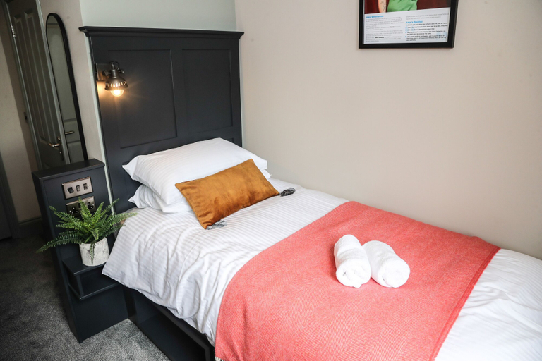 Bedroom 2, The Crown Hotel, Somerset