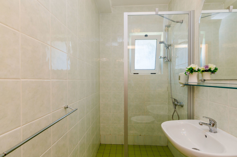 Bathroom 3, Villa Leona V1, Pojezerje