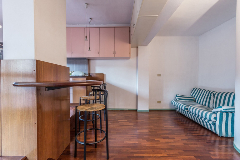 Others 5, Appartamento Unione, Bologna