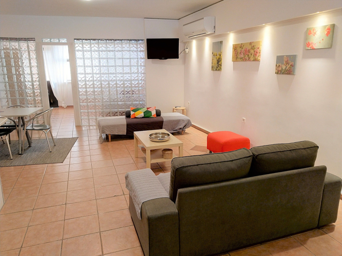 Others 4, Driopon Apartment, Attica