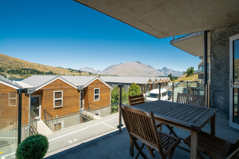 Others 5, LAKESIDE LIVING - MODERN 2-BEDROOM APARTMENT, Queenstown-Lakes