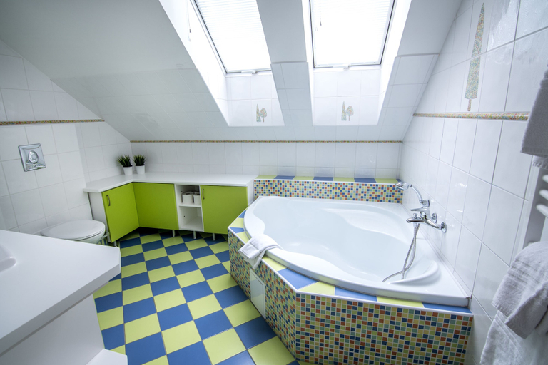 Bathroom 3, Tylova Apartments, Kutná Hora