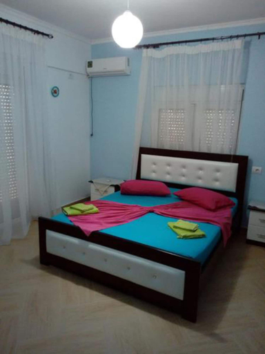 Bedroom 4, Kristal Apartments, Sarandës