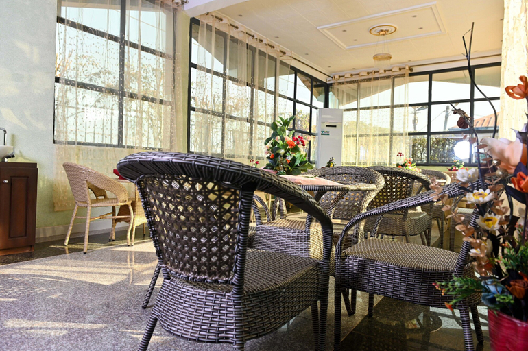 Food & Drinks 4, Welcome Garden's Hotel, Mefou et Afamba