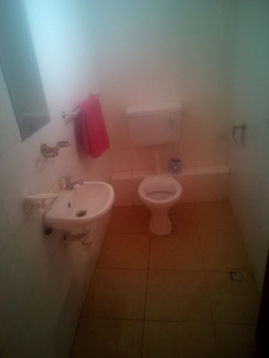 Bathroom 3, The Trade Centre Guest House, Mathira