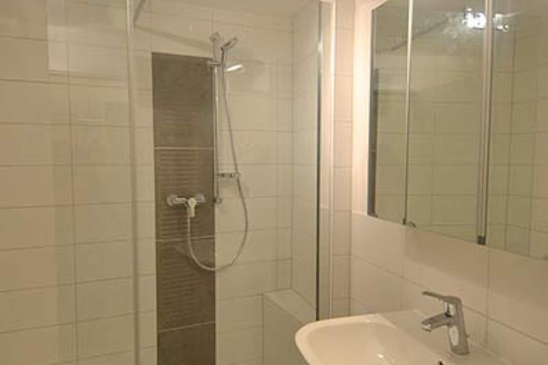 Bathroom, Herzstück der Altstadt, Würzburg