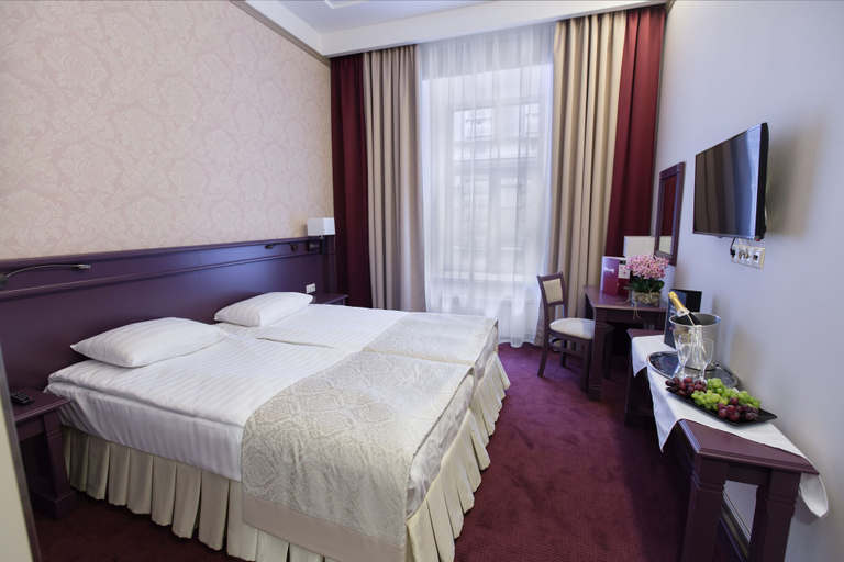 Bedroom 2, The Bridge, Sankt-Peterburg gorsovet