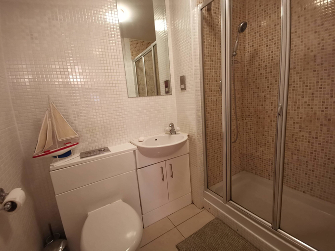 Bathroom 3, 3 Bed Apartment - Mermaid Quay, Cardiff