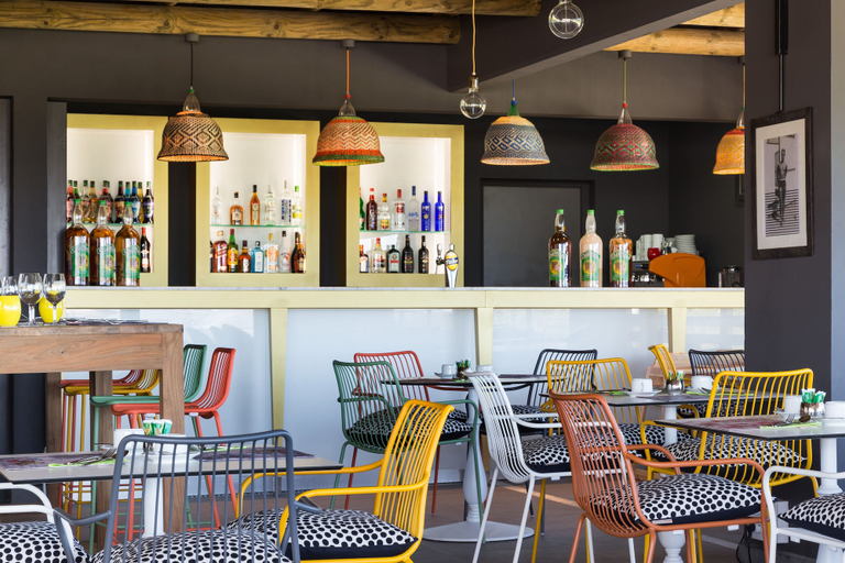Food & Drinks 4, Dina Morgabine, Saint-Paul