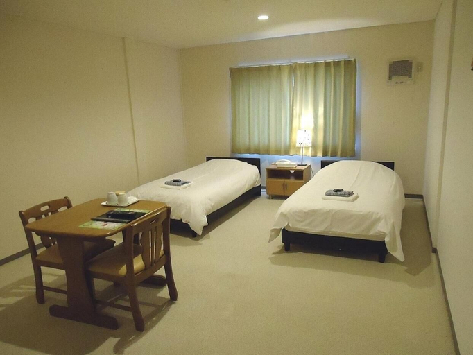 Bedroom 2, Hotel Arima Koukaen, Nishinomiya