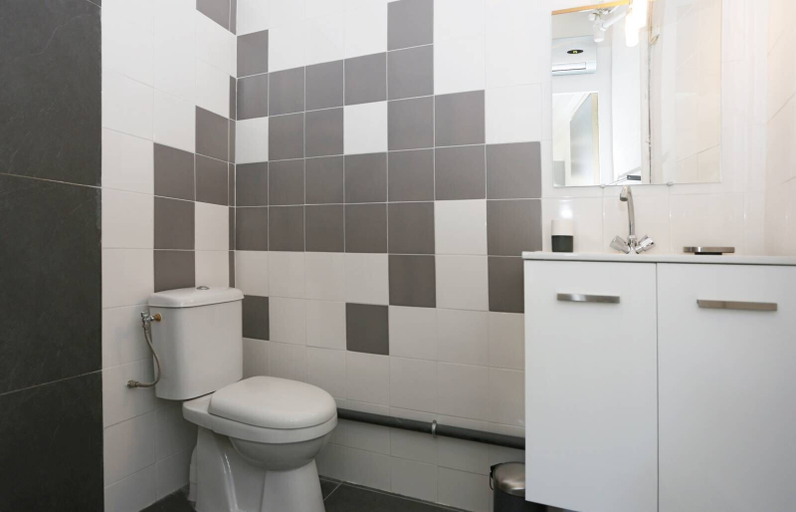 Bathroom 4, GregBnb - Le Saint Laurent- Toulon Ouest, Var