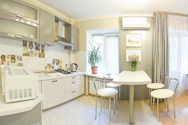 Others 4, Apart Kiev Derevlianskaya 21, Shevchenkivs'kyi
