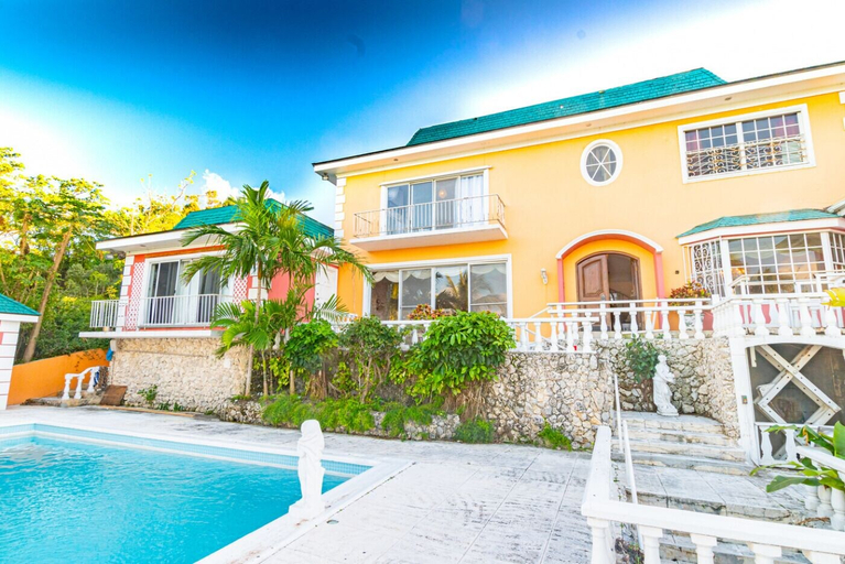 Exterior & Views, Parrot Cottage at Love Beach Pool