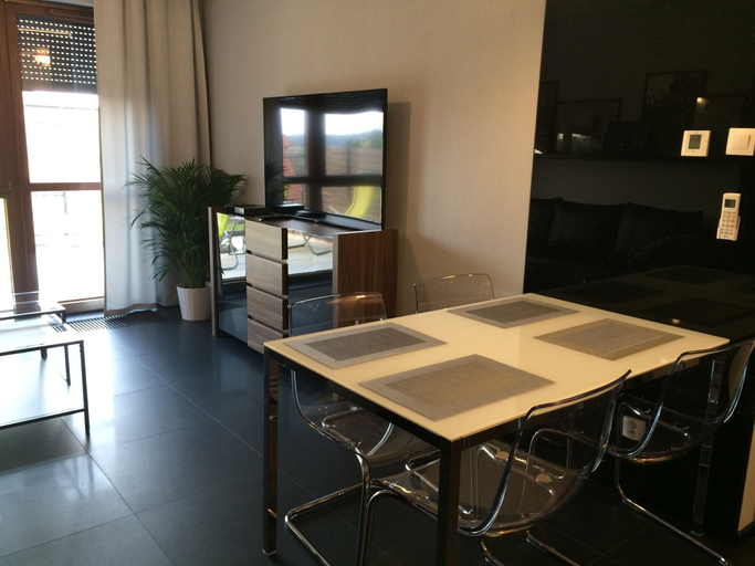 Others 5, Torun deLuxe, Toruń City