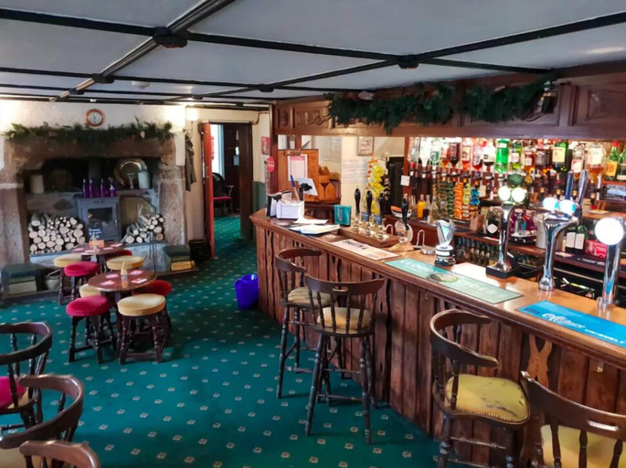 Food & Drinks 5, The Pirate Inn, Cornwall