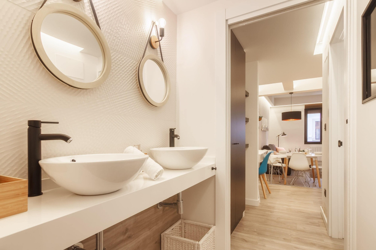 Bathroom 3, Mirasol apartament by Urban Hosts, Vizcaya