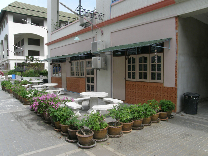 Exterior & Views 2, Anchana House by Zuzu, Pattaya