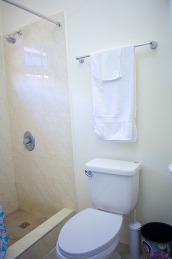 Bathroom 4, Drax Hall Manor Country Club Villa