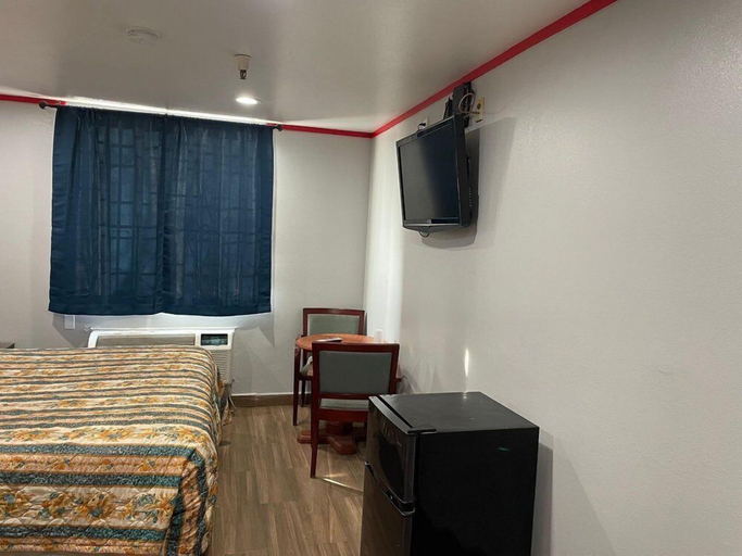 Bedroom 1, The Broadway Inn, Los Angeles
