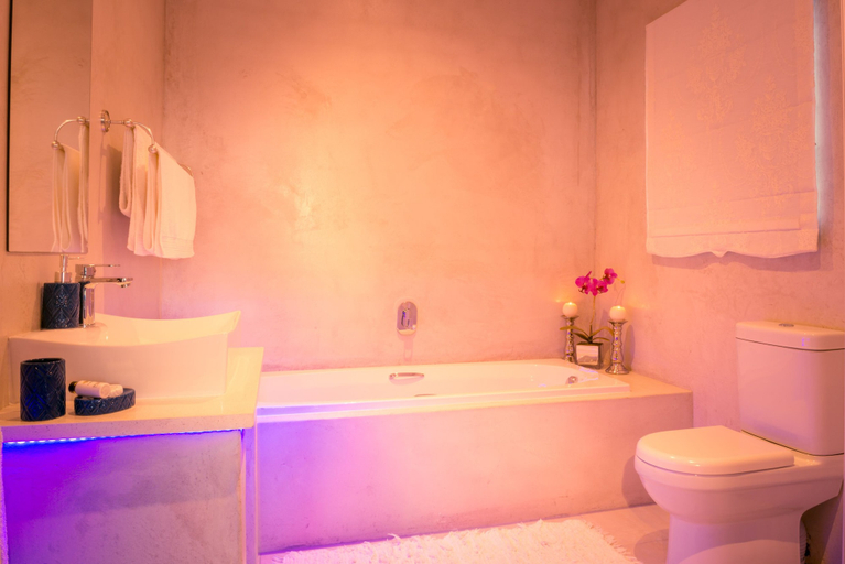 Bathroom 3, Le Mahi Guest House, West Coast