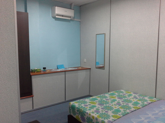 Bedroom 4, Iqra Damai Inn, Bachok