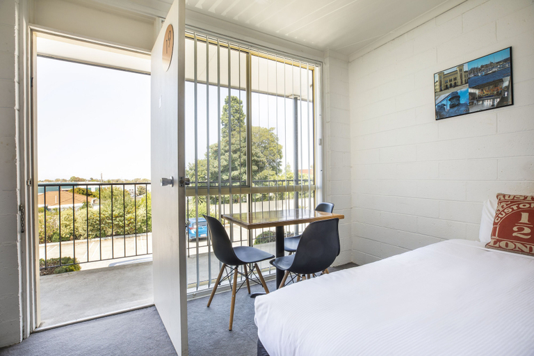 Bedroom 3, The Mulgrave Motel, Melbourne