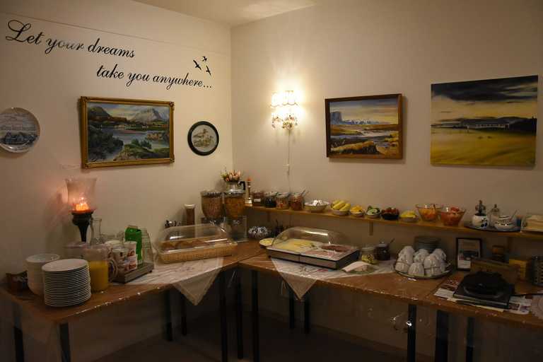 Food & Drinks 5, Lambastadir Guesthouse, Villingaholtshreppur
