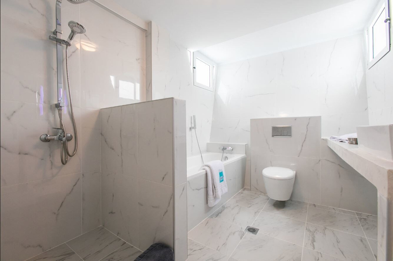 Bathroom 4, Hestia Villa, Central Macedonia