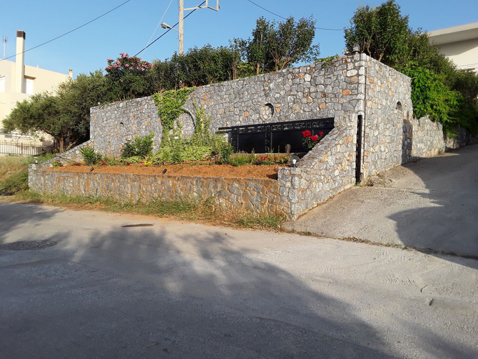 Exterior & Views 2, Marianos Apartments, Crete
