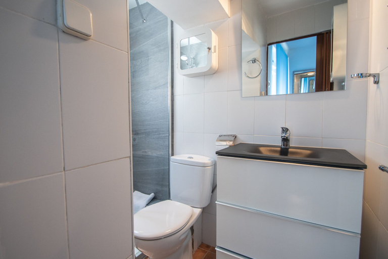 Bathroom 4, Estudio Aires Mediterráneos, Cádiz