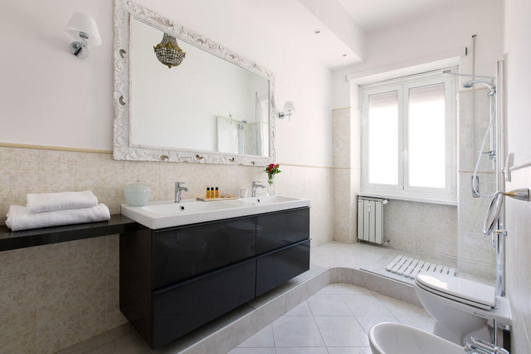 Bathroom 3, ROMAC - Gianicolo, Roma