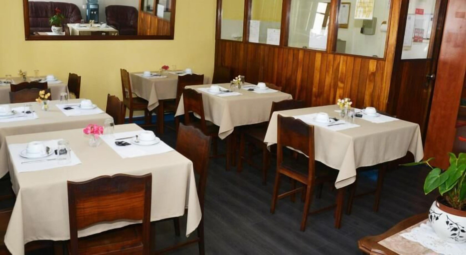 Food & Drinks 5, Pensão Astória, Funchal