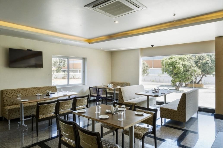 Food & Drinks, R G Hotels and Resort, Kolar