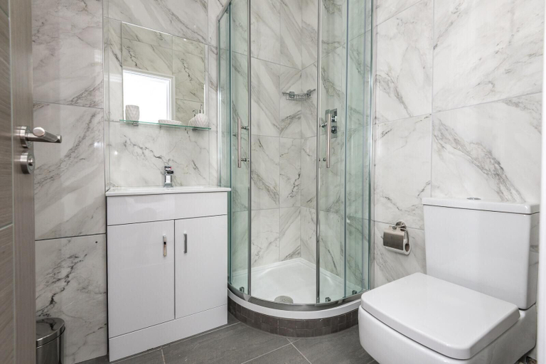 Bathroom 3, Dream Apartments Sweeting Street, Sefton