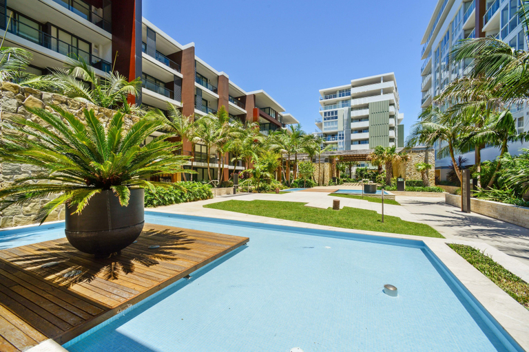 Exterior & Views 2, Deluxe Retreat in the Centre of Convenience, Sydney