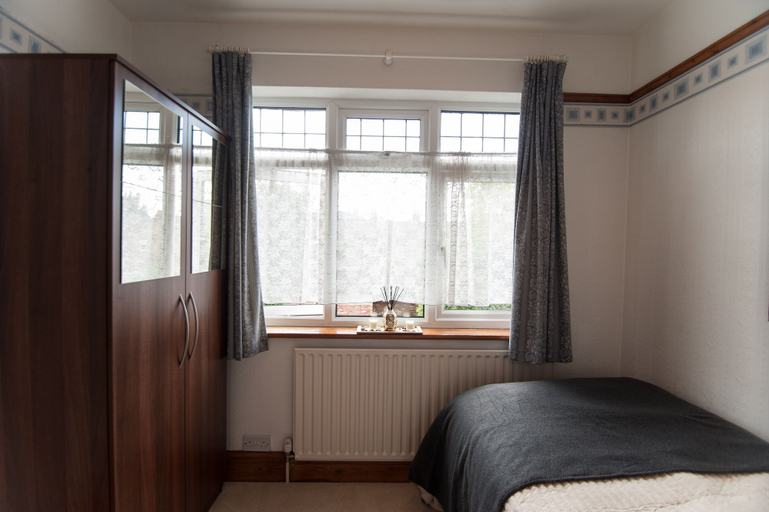 Others 4, Watford stays - 4bed house, Hertfordshire