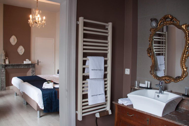 Bathroom 5, Château de l’Aviette, Ardennes