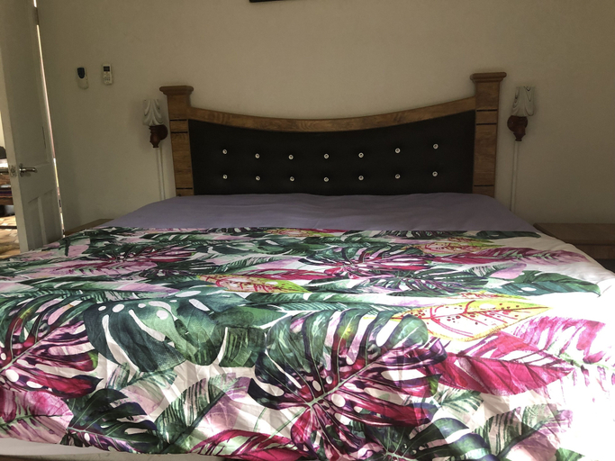 Bedroom 2, My Ozi Perl Self Catering Guest House