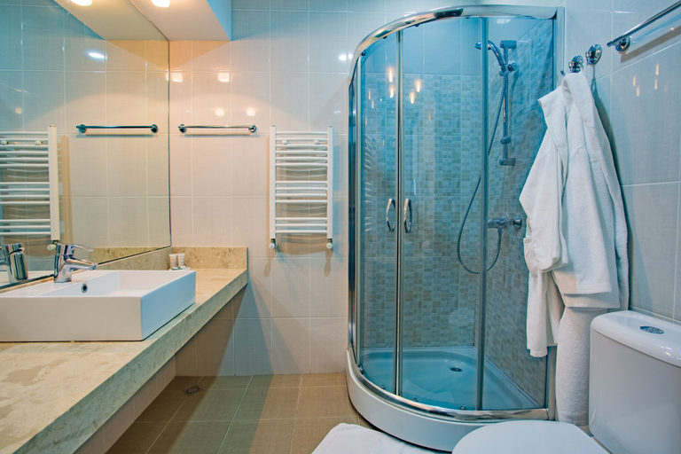 Bathroom 5, Kvareli Lake Resort, Kvareli