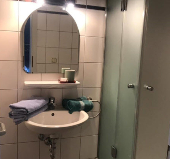 Bathroom 3, Gaststätte & Pension Zur Krone, Eichsfeld