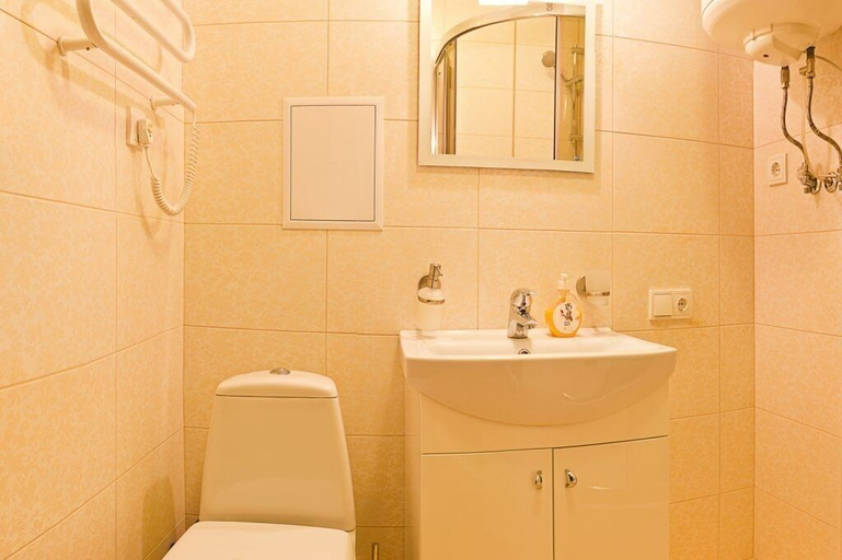 Bathroom 3, Apart Kiev Derevlianskaya 21, Shevchenkivs'kyi