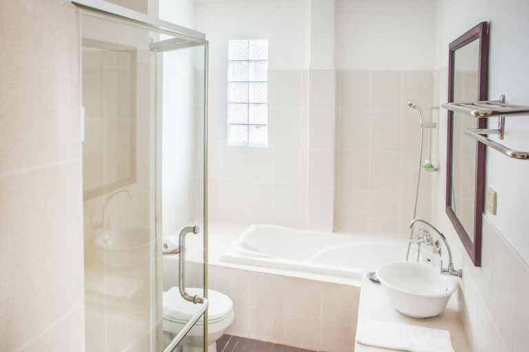 Bathroom, Robam Inn, Siem Reap