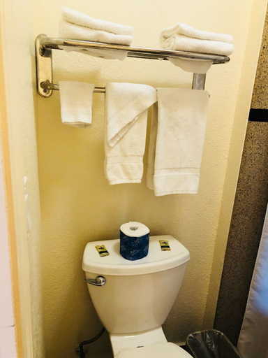 Bathroom 4, Bayshore Inn, Santa Clara
