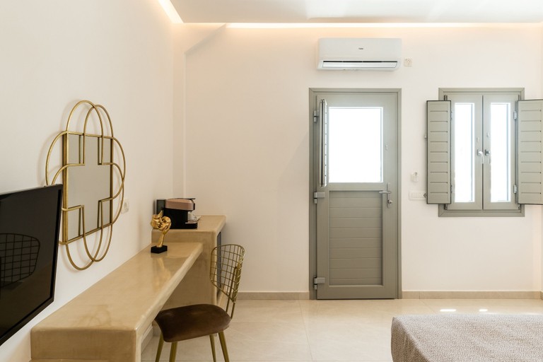 Others 5, Golden Star, South Aegean
